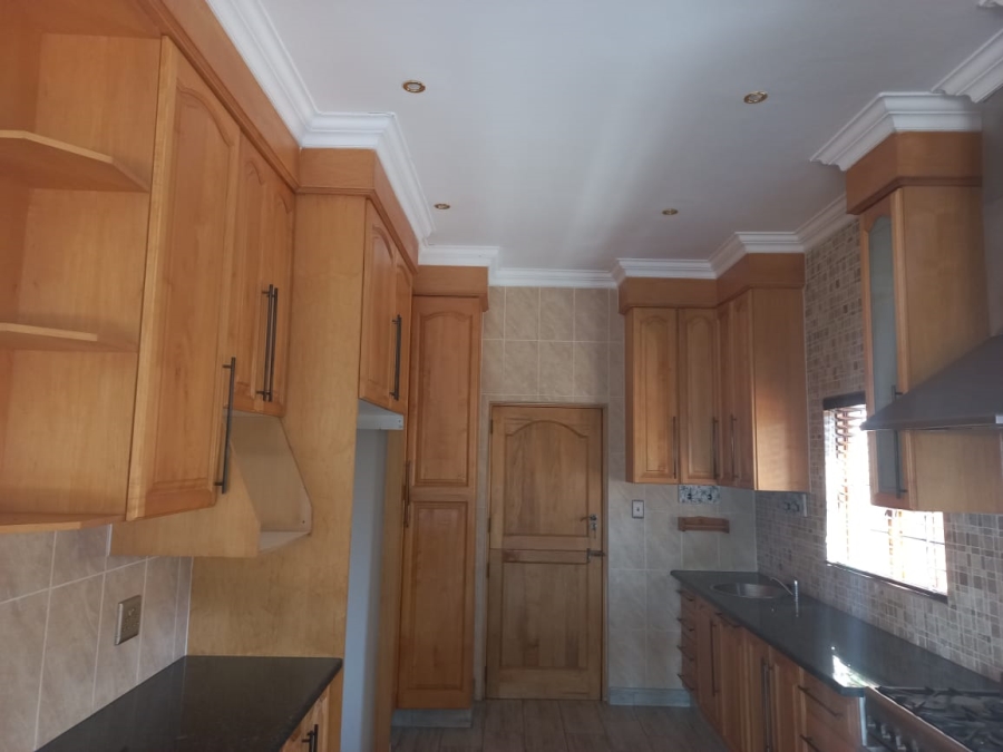 5 Bedroom Property for Sale in Cashan North West